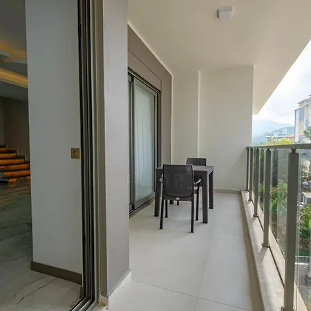 Inci & Aparthotel *